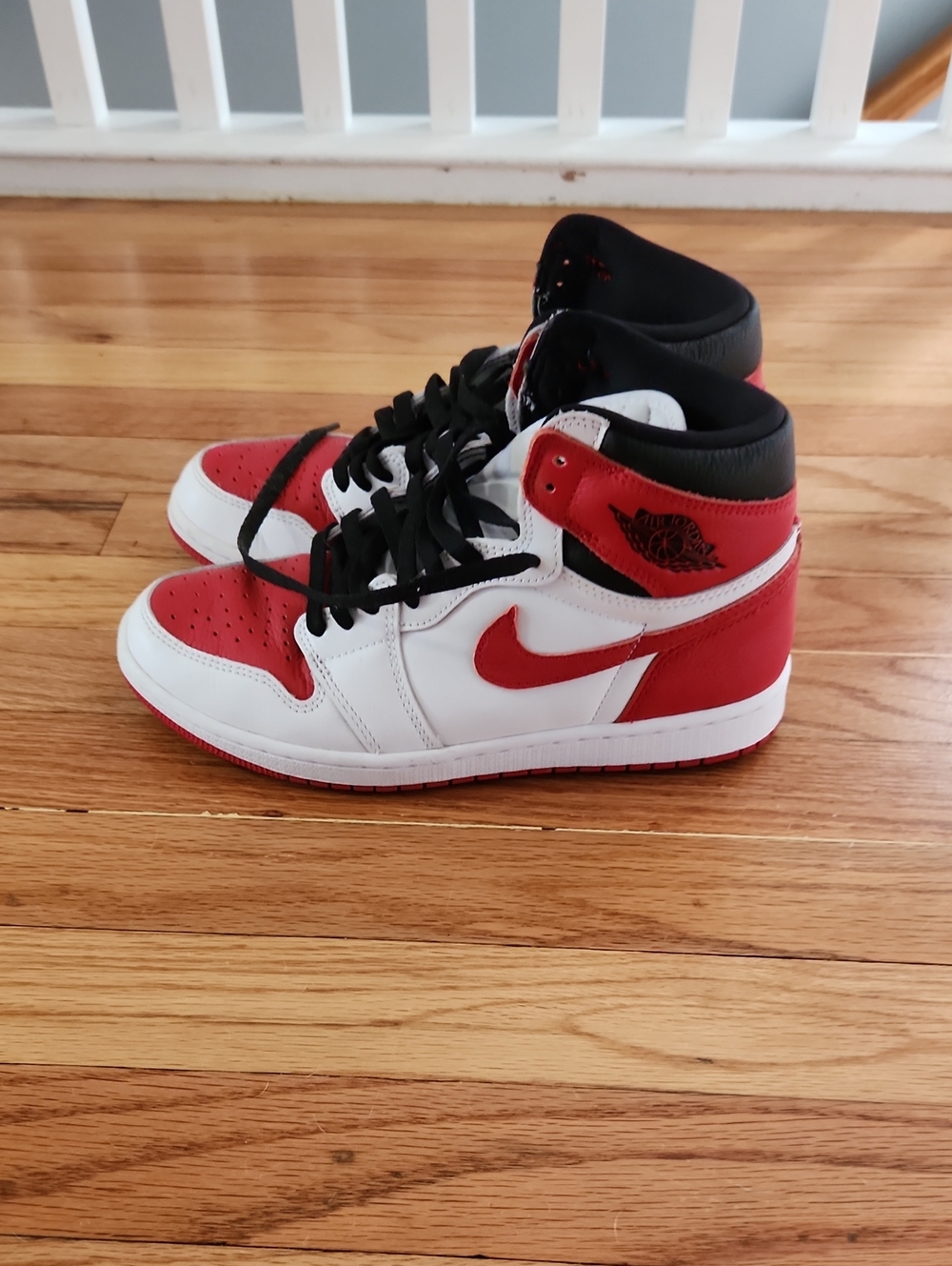 Nike Jordan 1 OG Heritage High Tops Men's Size 8